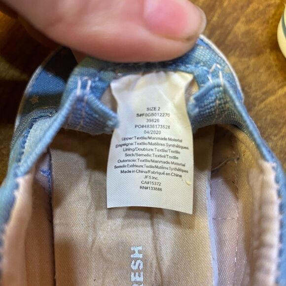 𝅺3/$15 Baby Girl Shoes - Picture 3 of 7